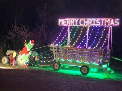 Custom Exterior Landscape's Wagon for Rocky Hill Santa Express