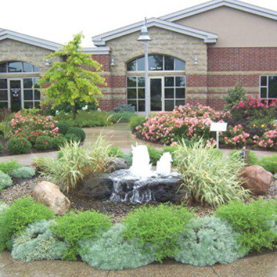 commercial-gardens-fountain001